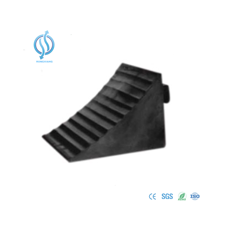 Small Light Rubber Weight Wheel Chocks for Parking 